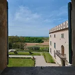 Al Castello - Elegante Residenz Mit Schwimmbad By Interhome